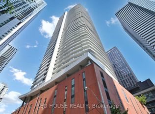 21 Widmer St #2010, Toronto, ON M5V 0B8