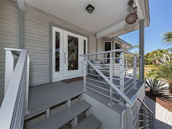 4th image of 1745 Palm Ln