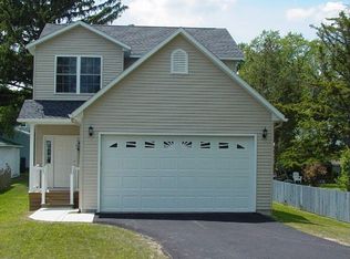 346 S Terry Rd, Syracuse, NY 13219