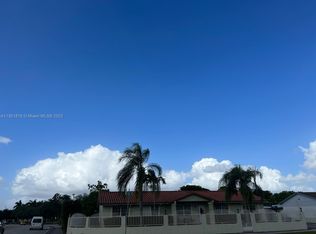 15171 SW 70th St #1, Miami, FL 33193