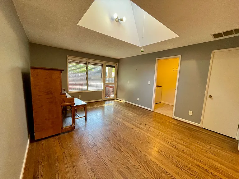 15410 SW Peppermill Ct — Photo 14