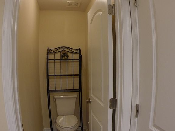 4th image of 305 Kahler Way