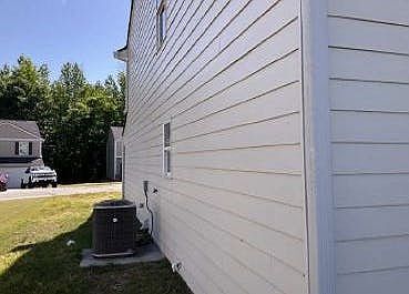 2nd image of 130 Catalpa Rd