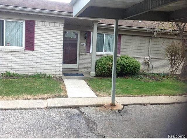 1st image of 26021 Franklin Pointe Dr #1