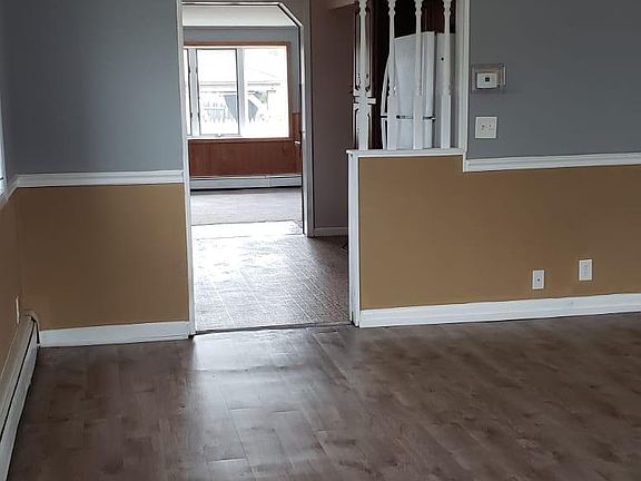 2nd image of 2207 3rd Ave