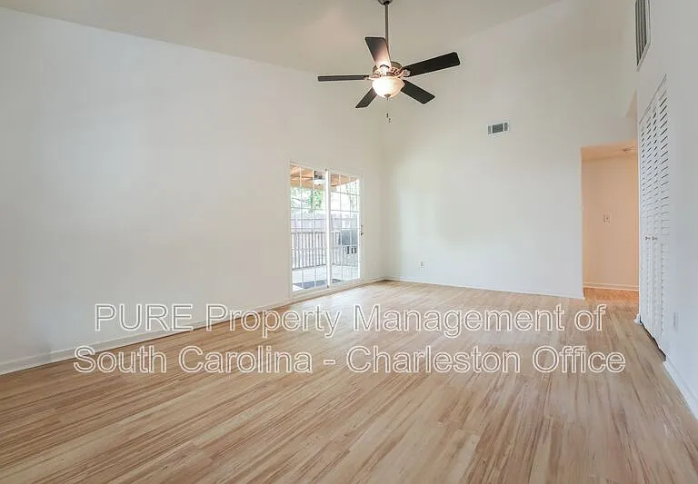 312 Macgregor Dr — Photo 5