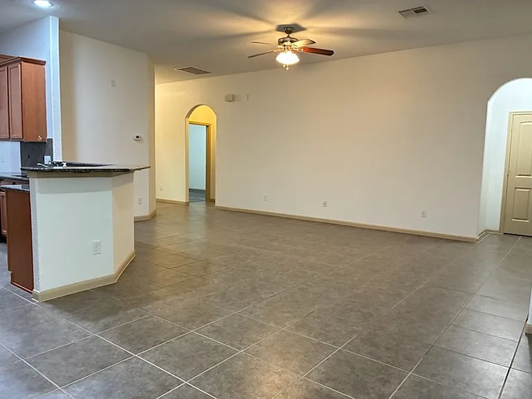7042 Windy Run Ct — Photo 20