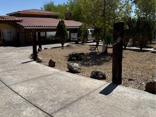 3890 Mountain Trl, Las Vegas, NV 89108