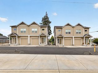 204 N 15th St, Saint Helens, OR 97051