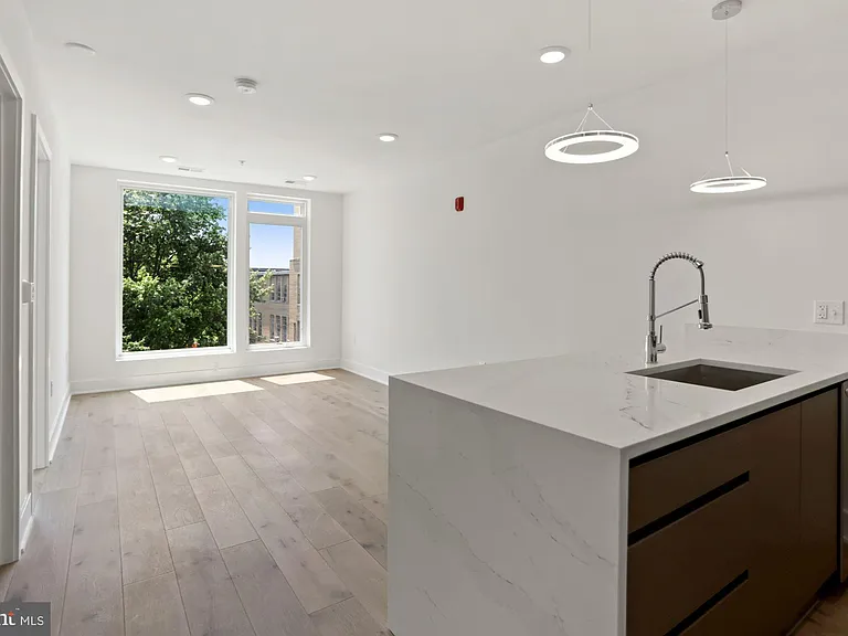2027 Rhode Island Ave NE #401 — Photo 9