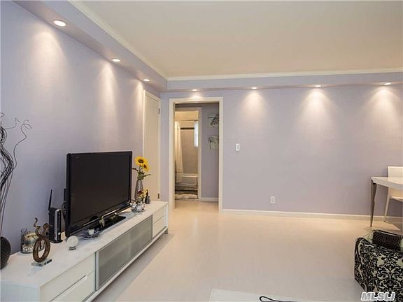 4th image of 5815 251st St