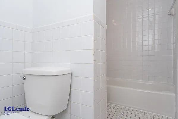 Rented by LC Lemle Real Estate Group | media 19