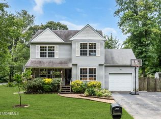 70 Sloop Creek Rd, Bayville, NJ 08721