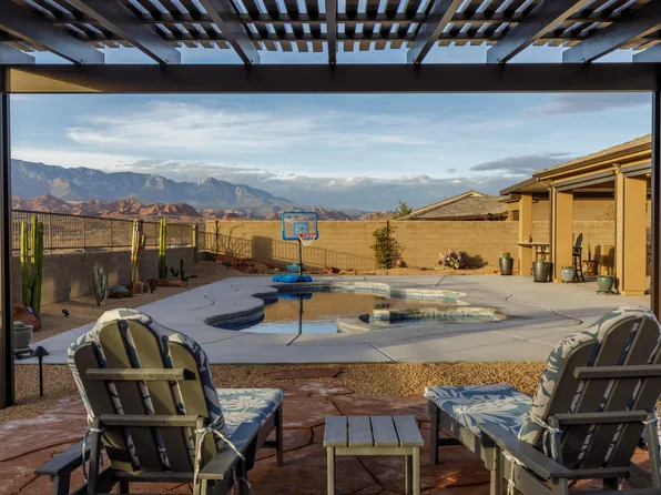 139 N Highland Pkwy, Washington, UT 84780