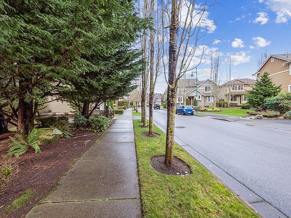 2nd image of 818 149th St SE