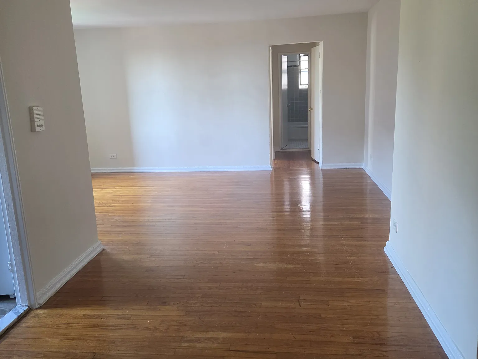 195th St, Hollis — Photo 1