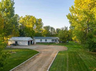 3145 Creekside Village Pl, Spearfish, SD 57783