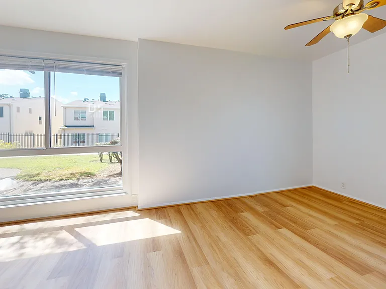 Parkmerced Apartments — Photo 135