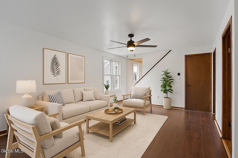 4th image of 3123 Albany Street