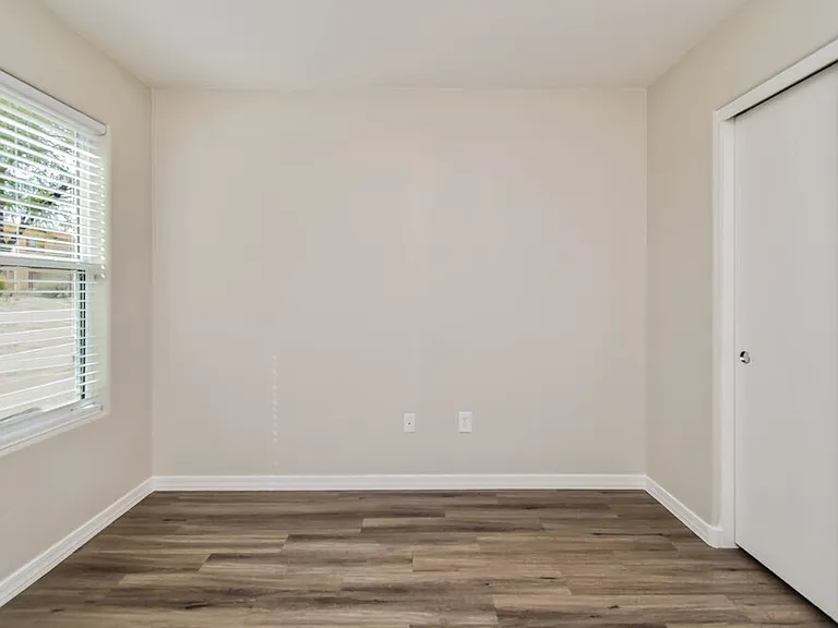 1084 W Calle Del Libro Dorado — Photo 14
