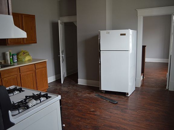 5th image of 610-612 N Columbus St