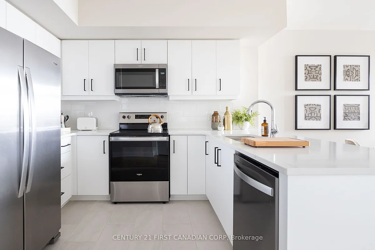Building Photo - 4286 King St E #1008