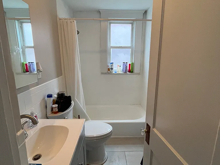 95 Capen St #1 — Photo 7