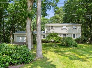 28 Candlewood Dr, Andover, MA 01810