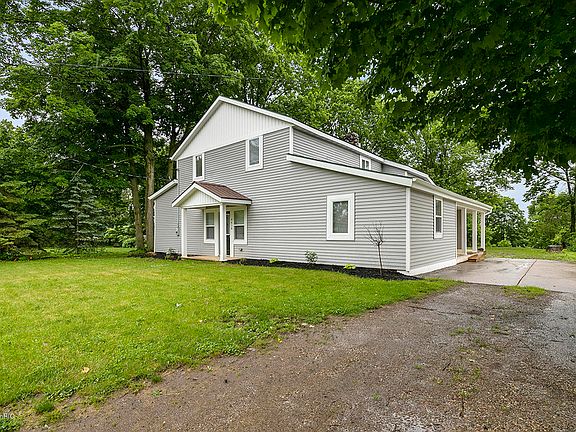 5th image of 4618 Leonard St