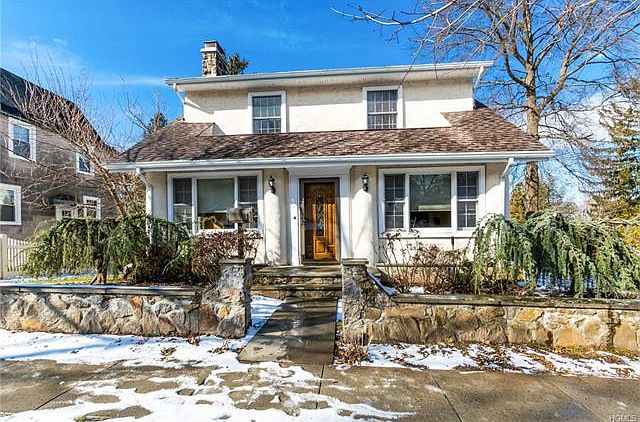 1st image of 53 Lawrence Ave