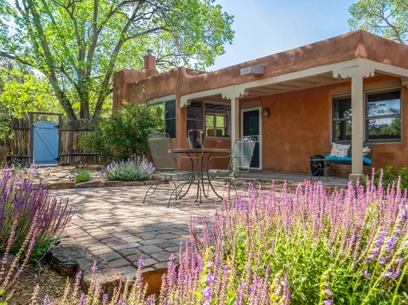 830 E Zia Rd, Santa Fe, NM 87505