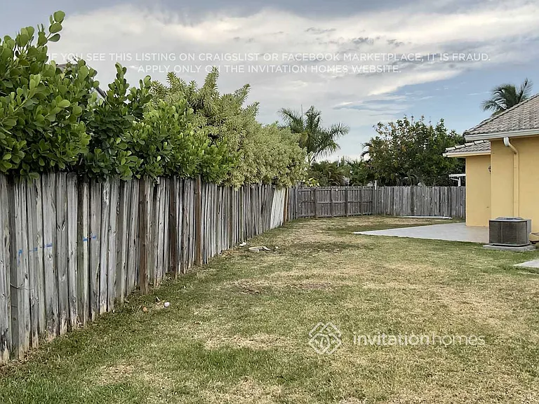 16960 SW 141st Ave — Photo 17