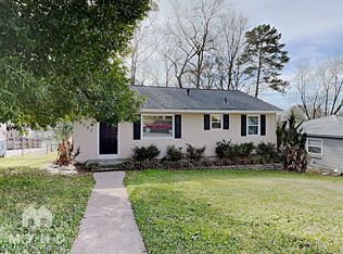 8757 Sunset Dr, Leeds, AL 35094