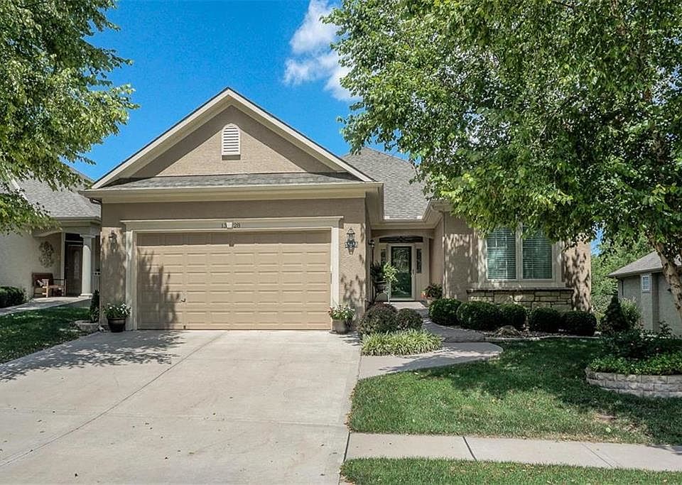 1st image of 1328 SW Heartwood Dr