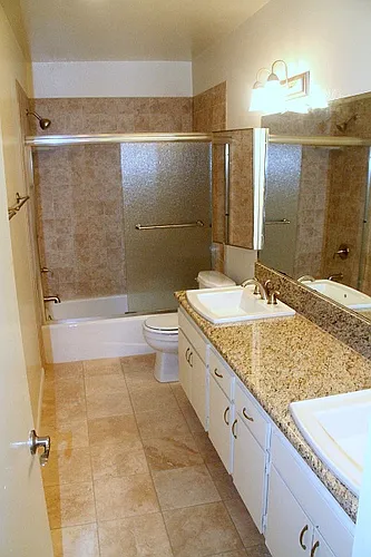 2110 Farrell Ave #8P Photo 1