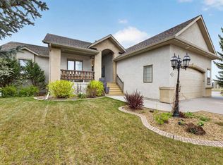 23 W Lake Rdg, Olds, AB T4H 1W6
