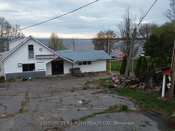 5th image of 270 Pierre Rd