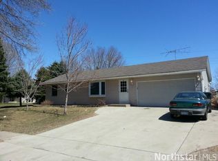 15492 Dresden Trl, Apple Valley, MN 55124