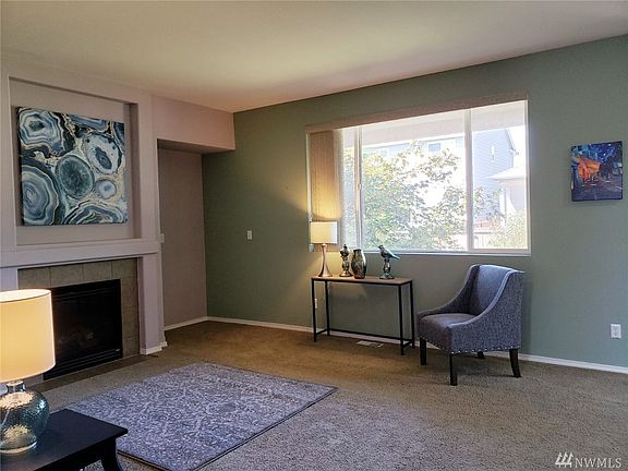 2nd image of 8556 Capstan Dr NE