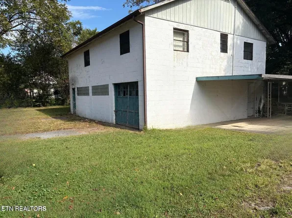 498 W Rhea Ave, Spring City, TN 37381