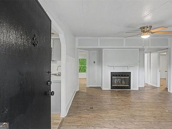 3rd image of 360 Black Knob Church Rd