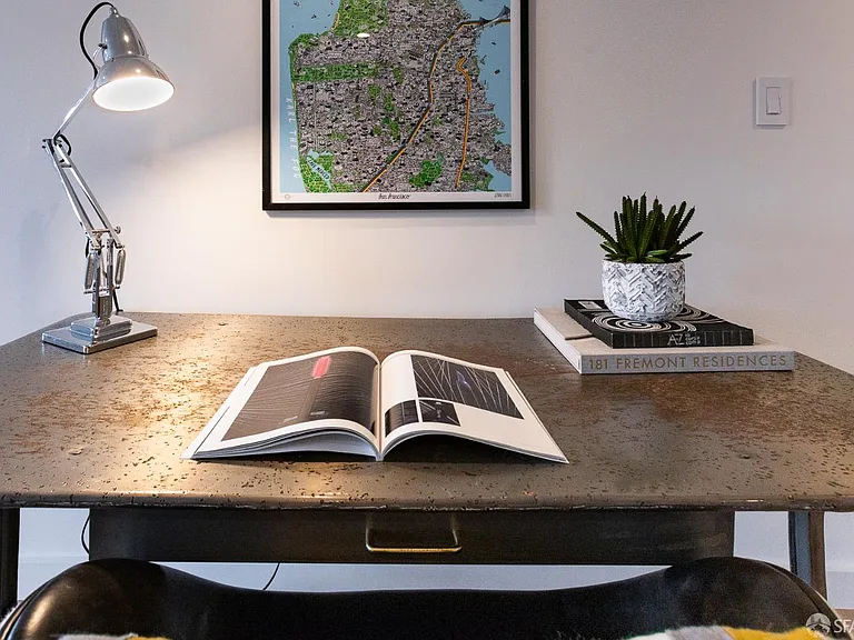 628 Los Palmos Dr — Photo 23