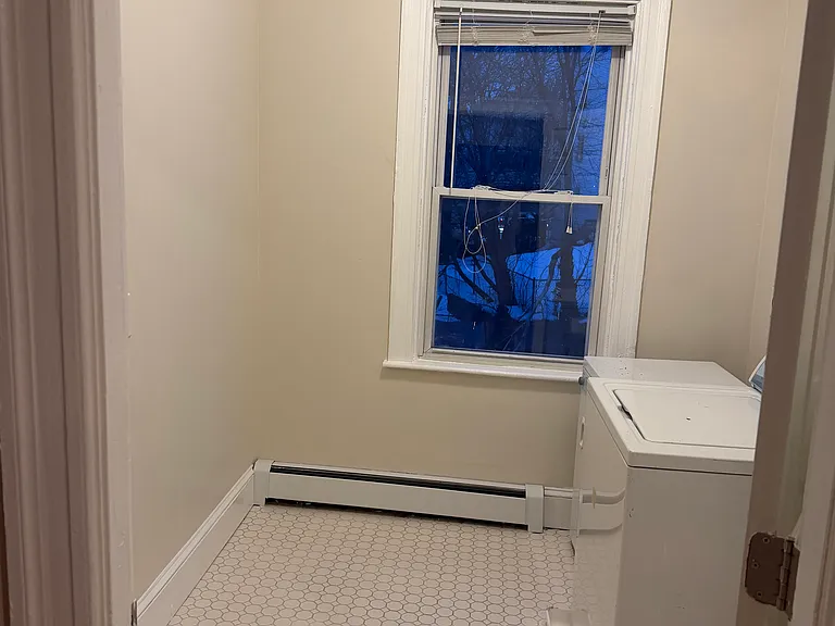 15 Vale St #2 — Photo 6