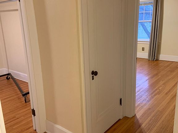5th image of 415 Sherman St #415