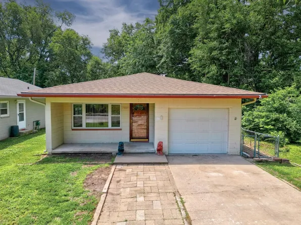 1111 Howland Ave, Winfield, KS 67156