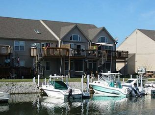 8946 W Canada Goose Ct, Oak Harbor, OH 43449