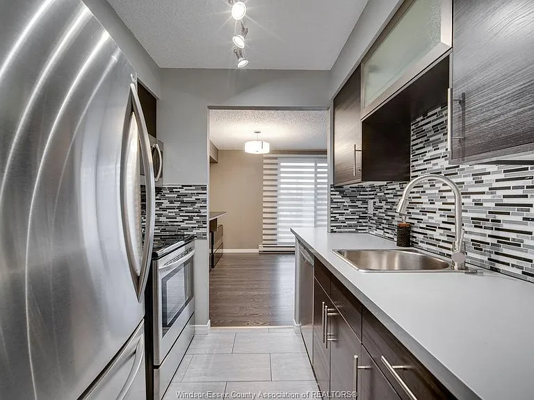 9099 Riverside Dr E #221 — Photo 8