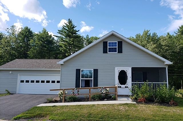 1st image of 5 Apple Ln