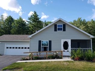 5 Apple Ln, Gansevoort, NY 12831