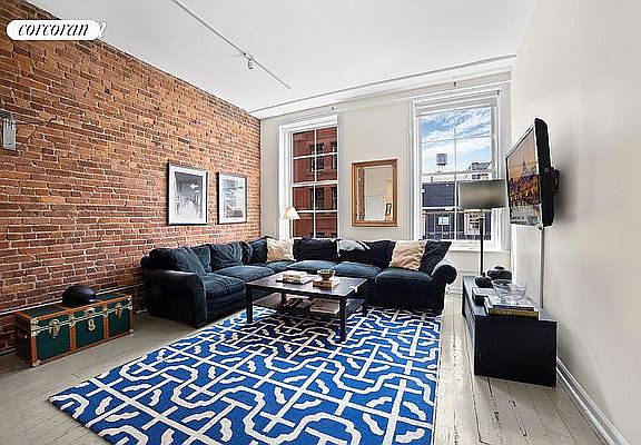 3rd image of 148 Mercer St #1
